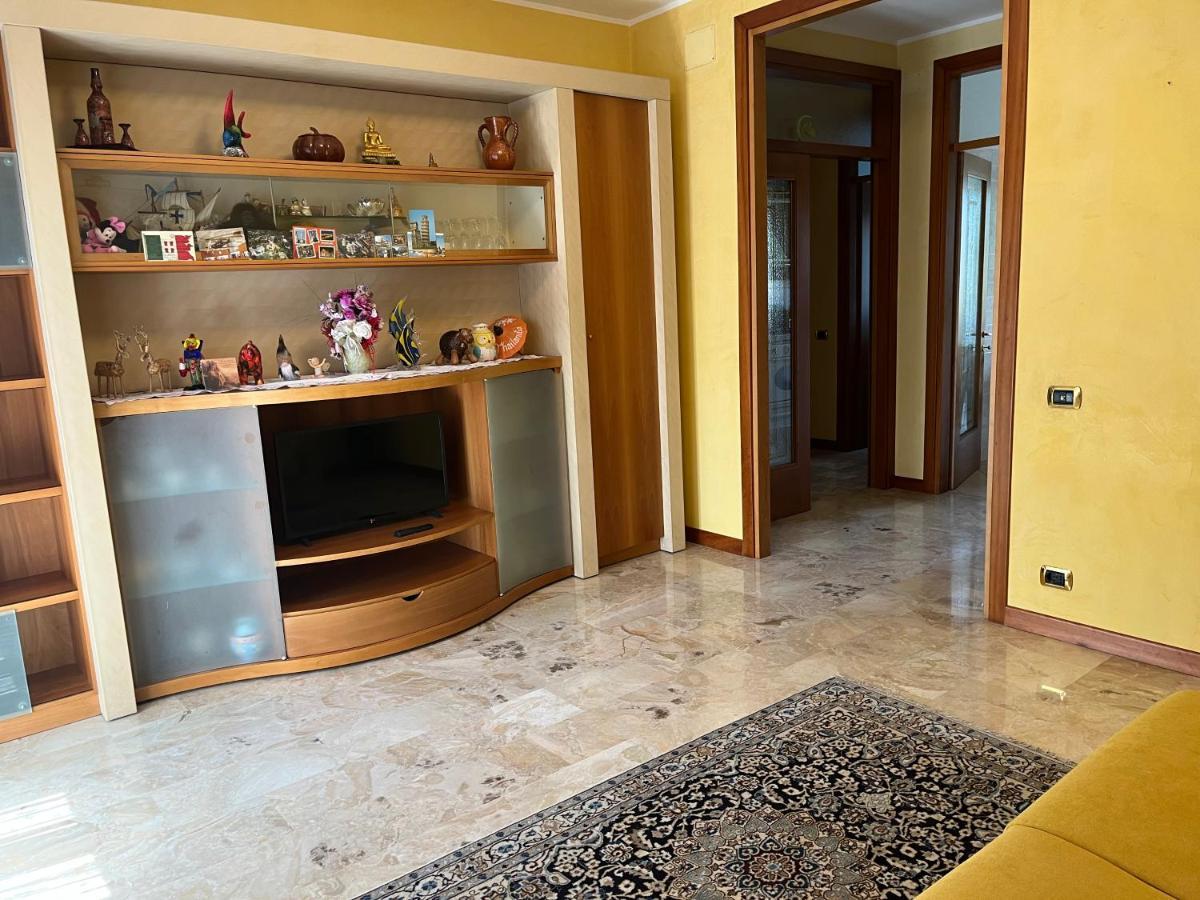 A 1/2 Ora Da Venezia